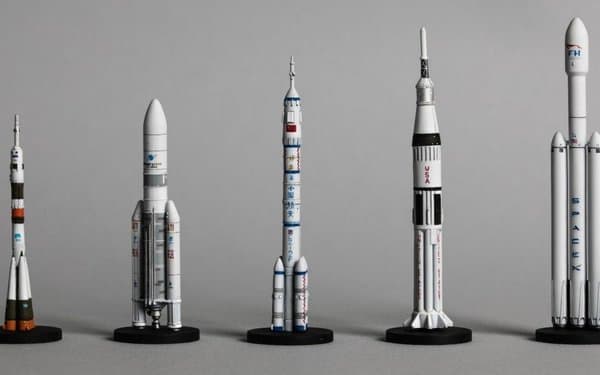 Space Race: The Rockets